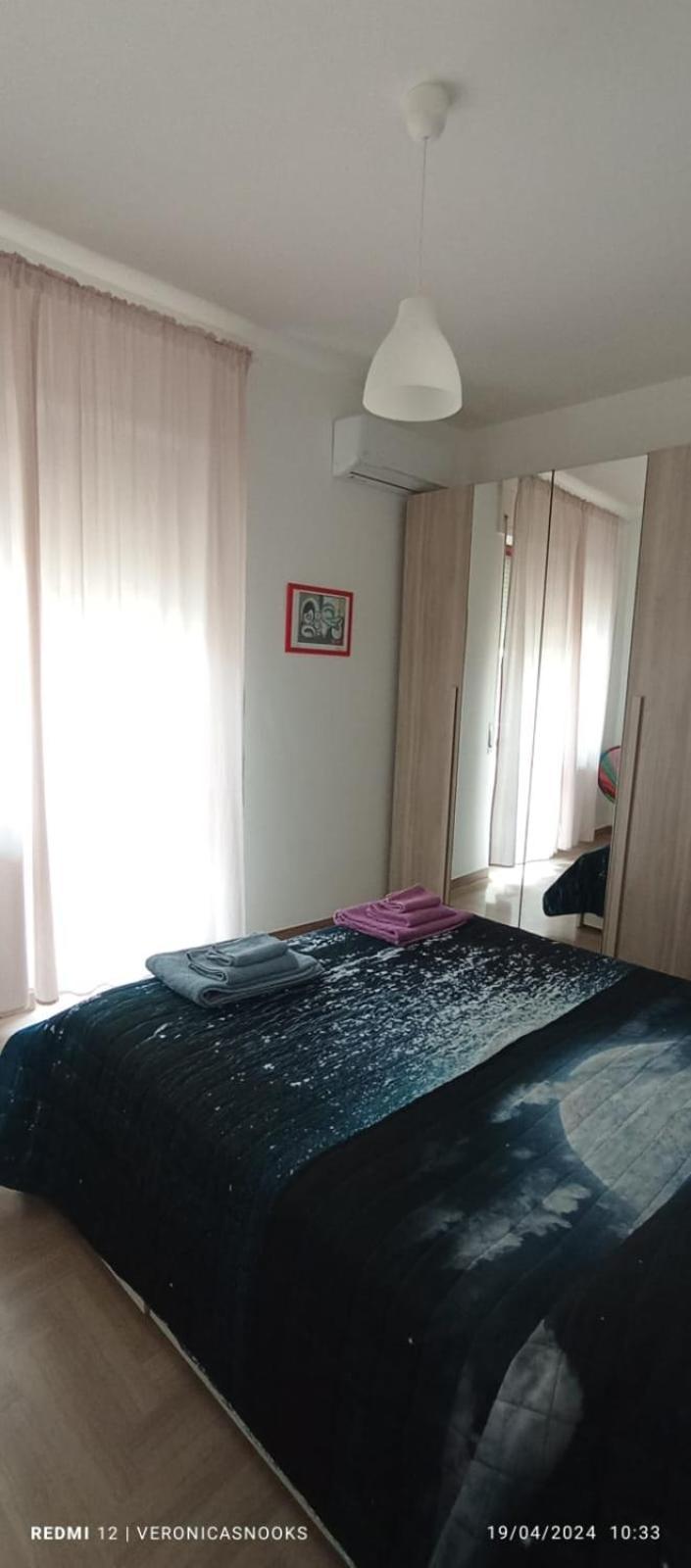 Love House - Apartment On The Beach เปสการา ภายนอก รูปภาพ
