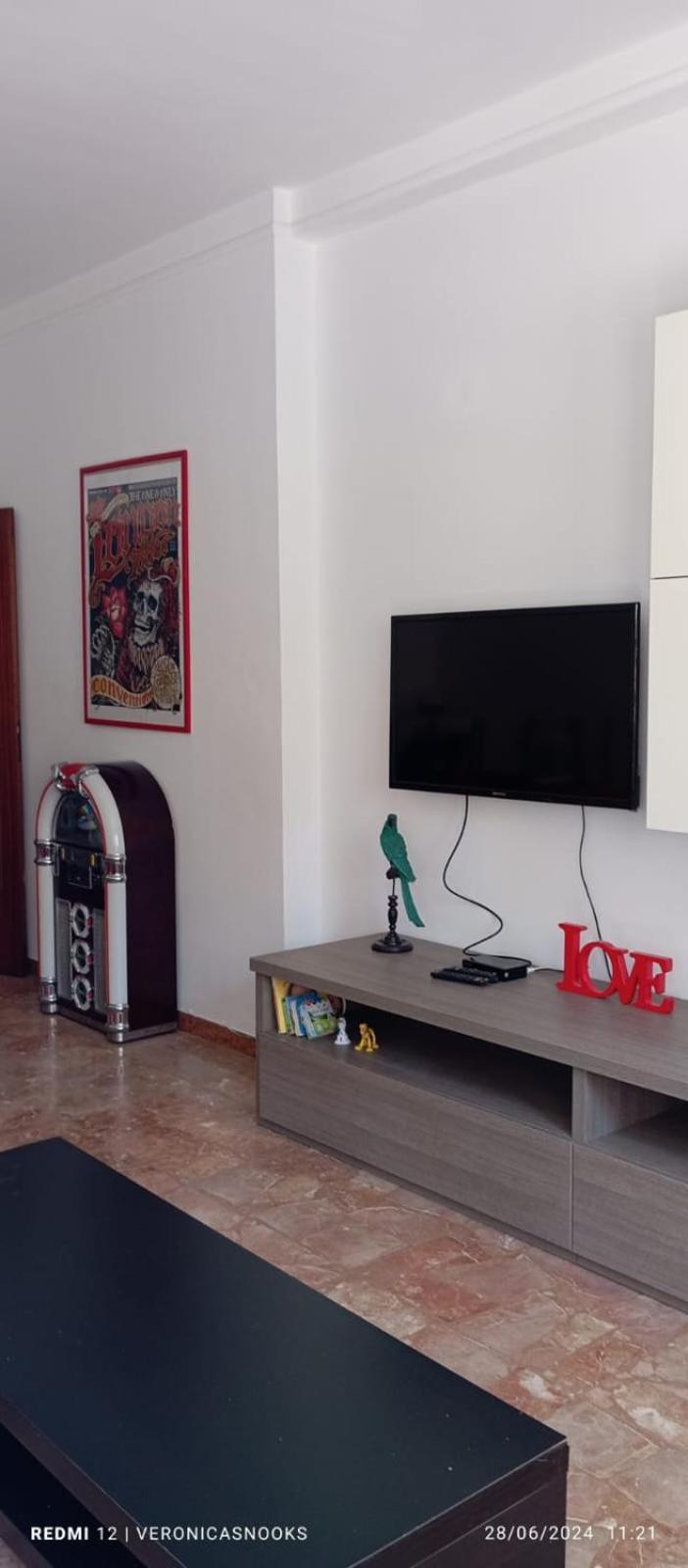 Love House - Apartment On The Beach เปสการา ภายนอก รูปภาพ
