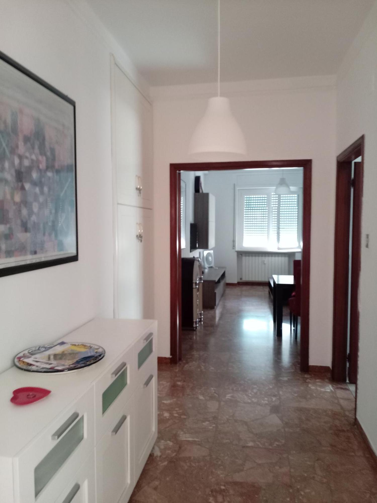 Love House - Apartment On The Beach เปสการา ภายนอก รูปภาพ